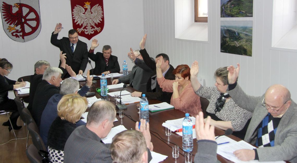 Chcą skontrolować burmistrza i odwołać skarbnika Chcą skontrolować burmistrza i odwołać skarbnika