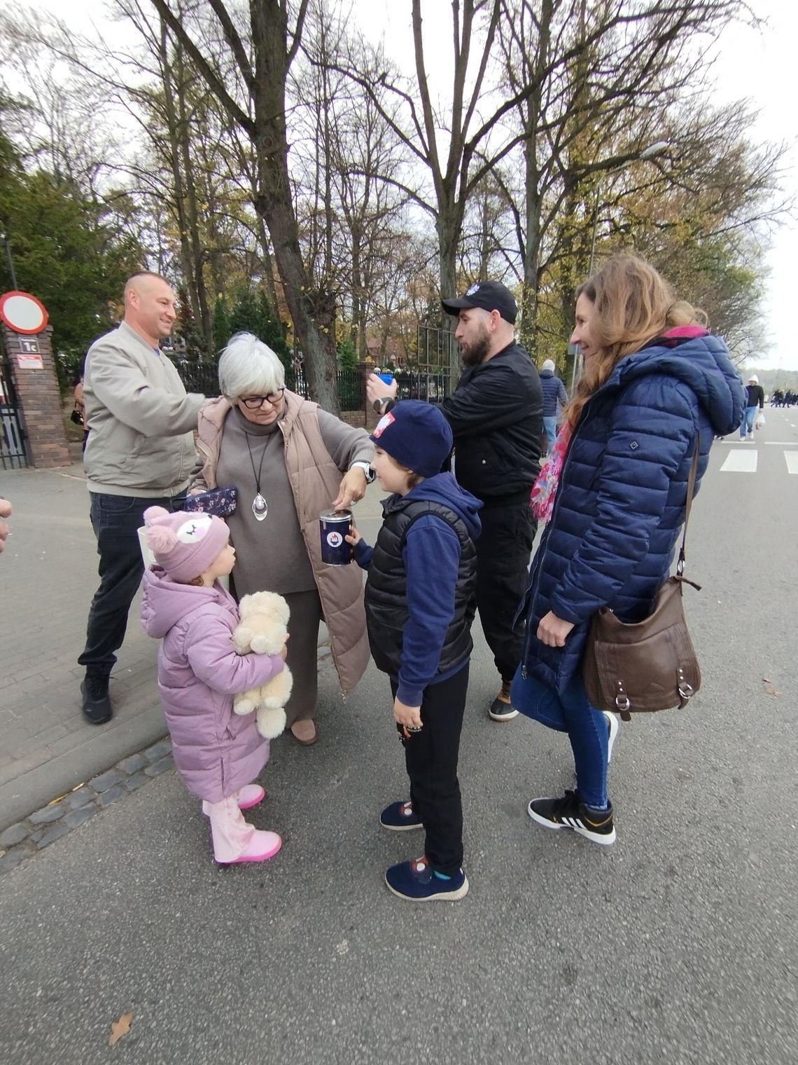 Chcą utrwalić pamięć o bohaterach/ usza Kolejna Zbiórka w Gryfinie Chcą utrwalić pamięć o bohaterach/ usza Kolejna Zbiórka w Gryfinie