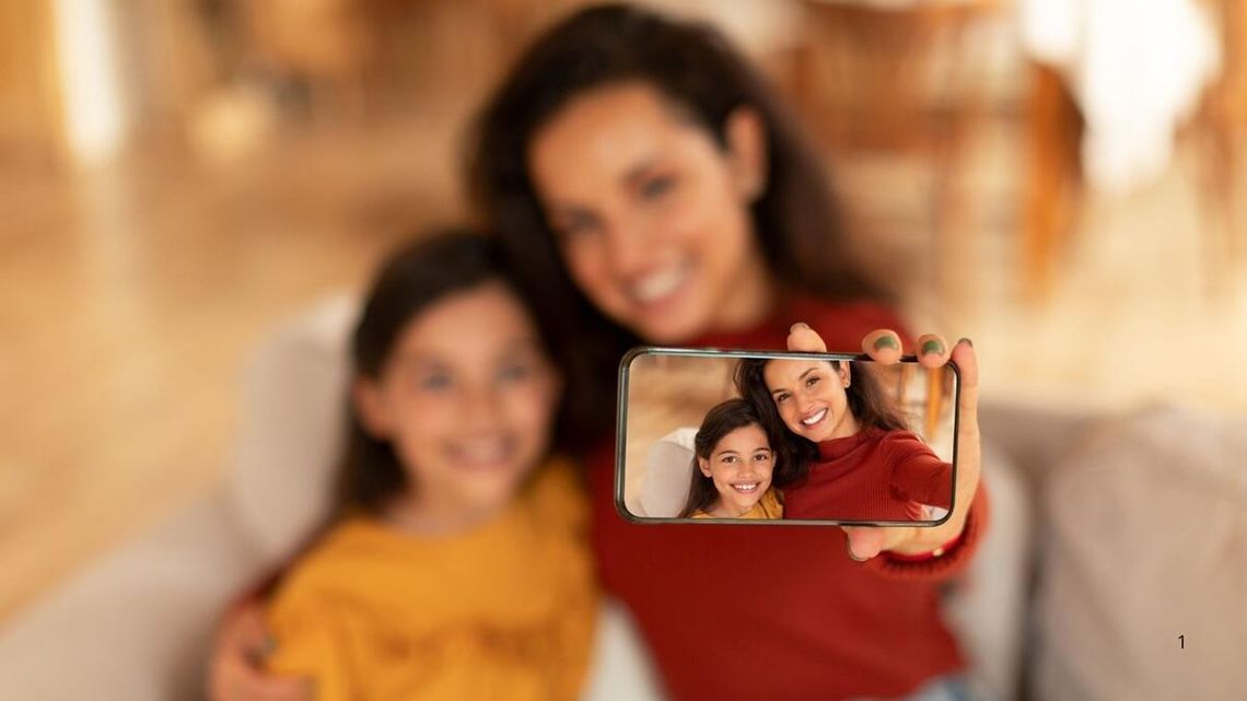 Zastanów się, nim pochwalisz się dziećmi w social mediach. Ryzyko jest realne