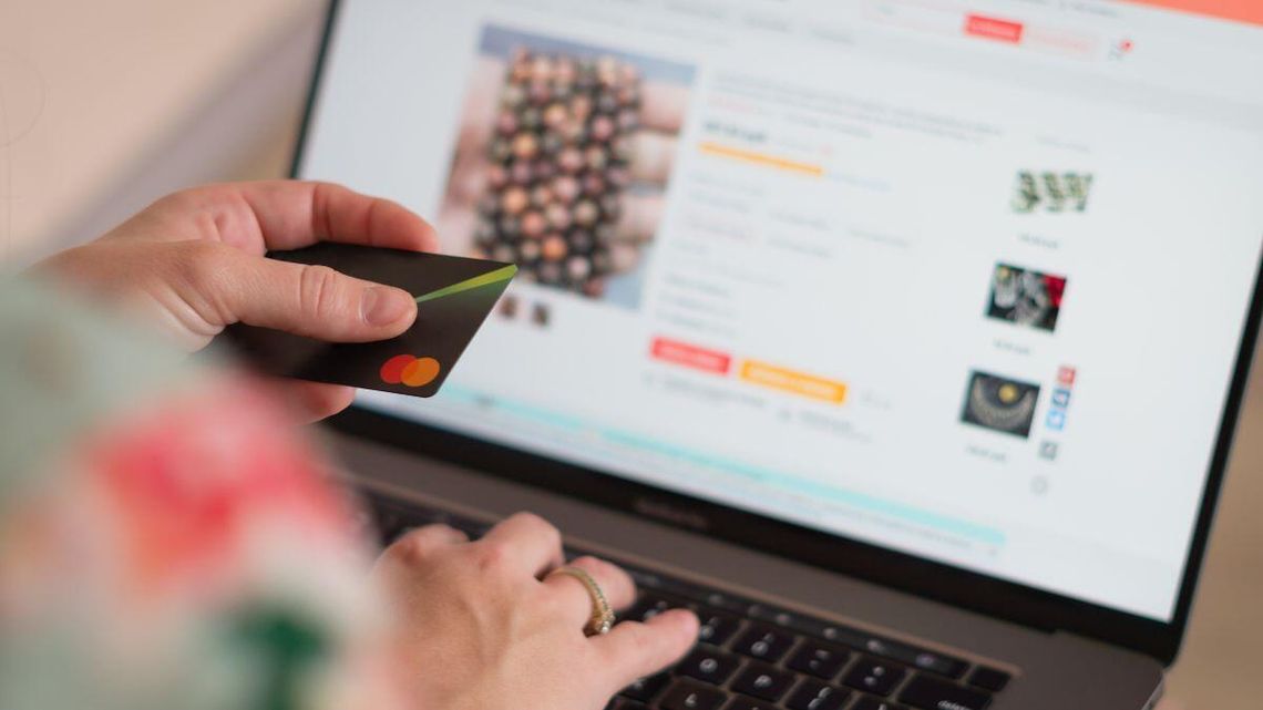 Chiny próbują wykorzystać wycofanie się USA z Europy. Chińskie platformy zakupowe popularne w Polsce