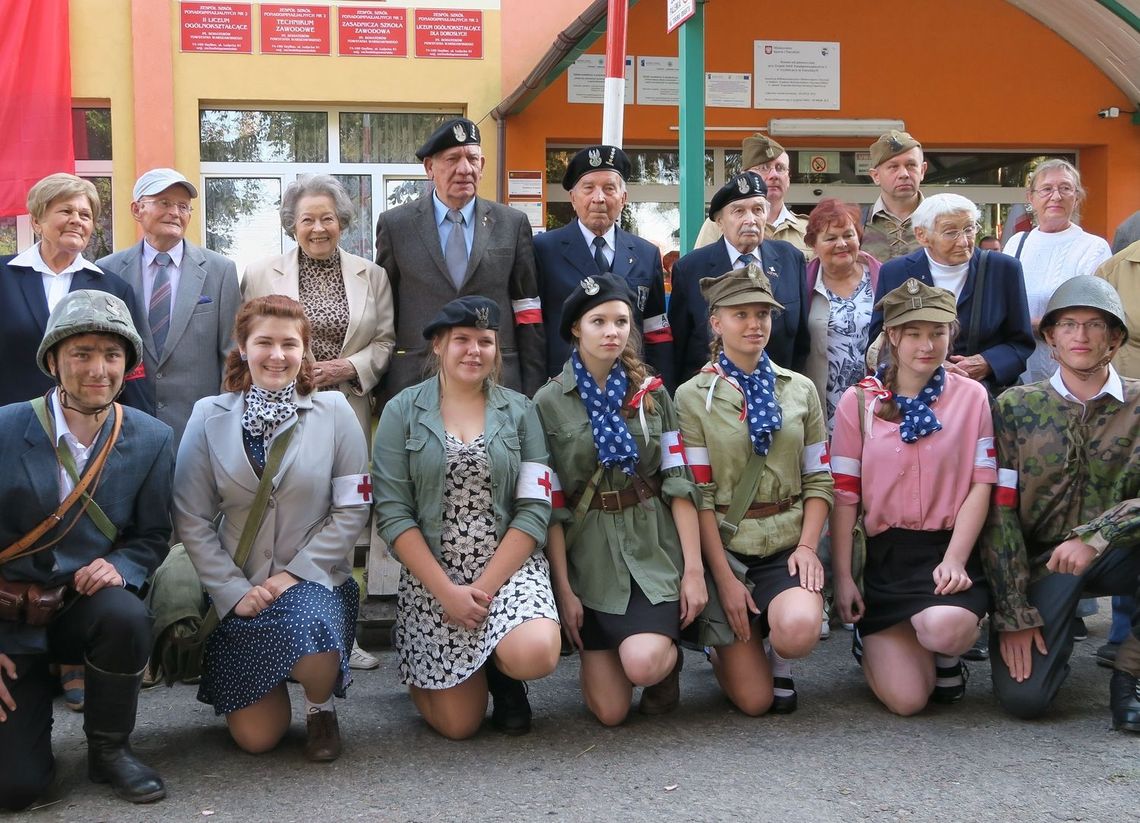 Chwała Bohaterom! Wyjątkowa uroczystość w ZSP Chwała Bohaterom! Wyjątkowa uroczystość w ZSP