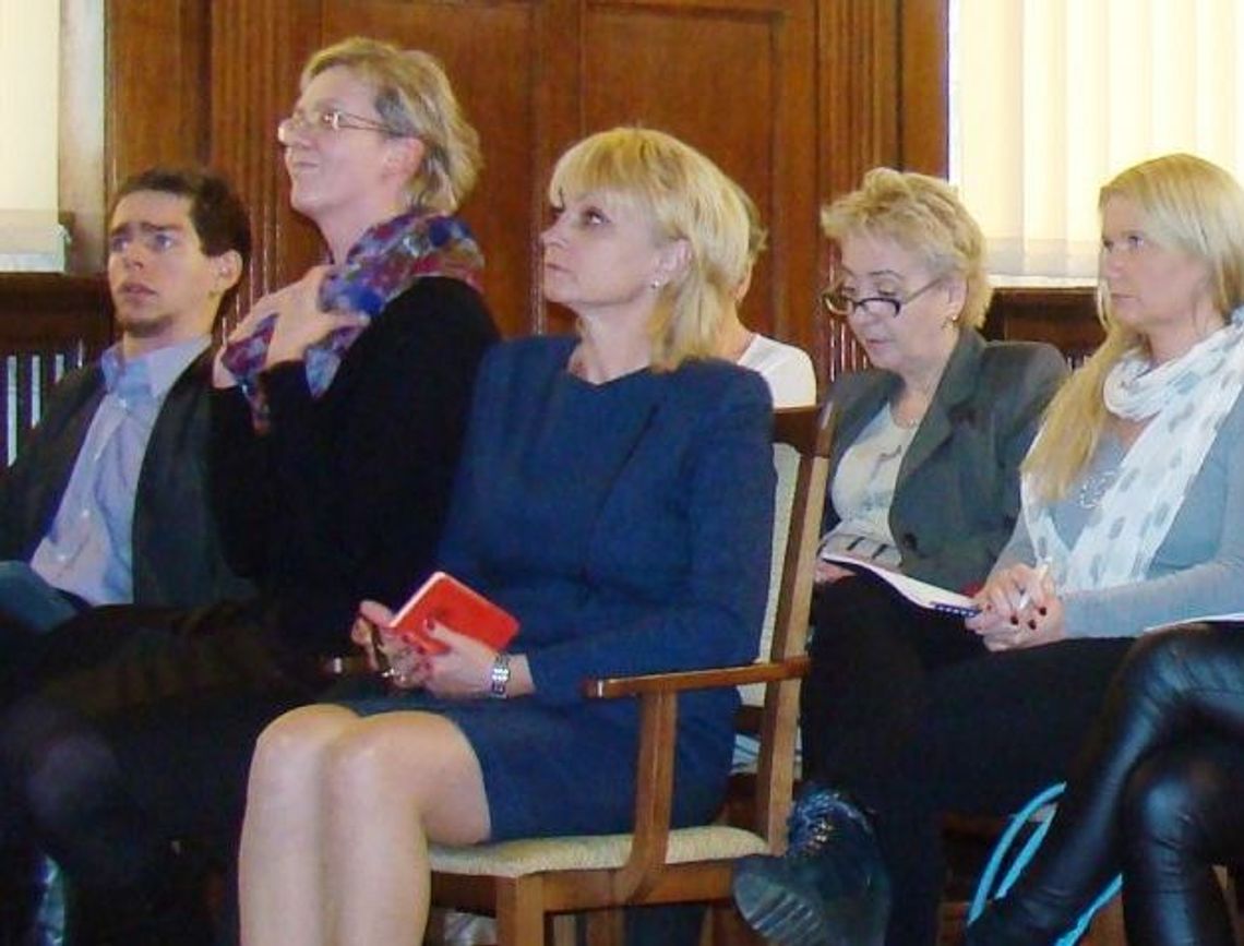 Ciekawe formy działań dla rodzin z problemem alkoholowym Ciekawe formy działań dla rodzin z problemem alkoholowym