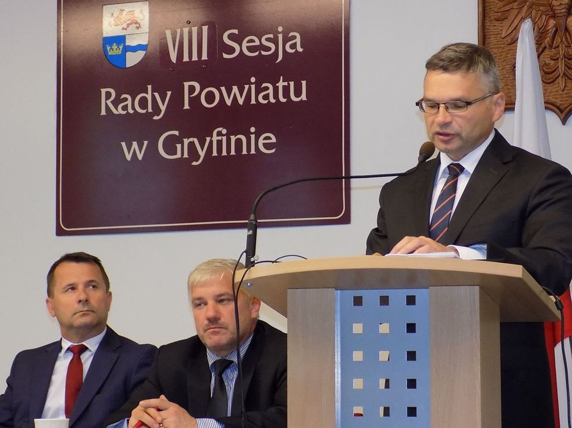 Co z ponadgimnazjalnymi szkołami