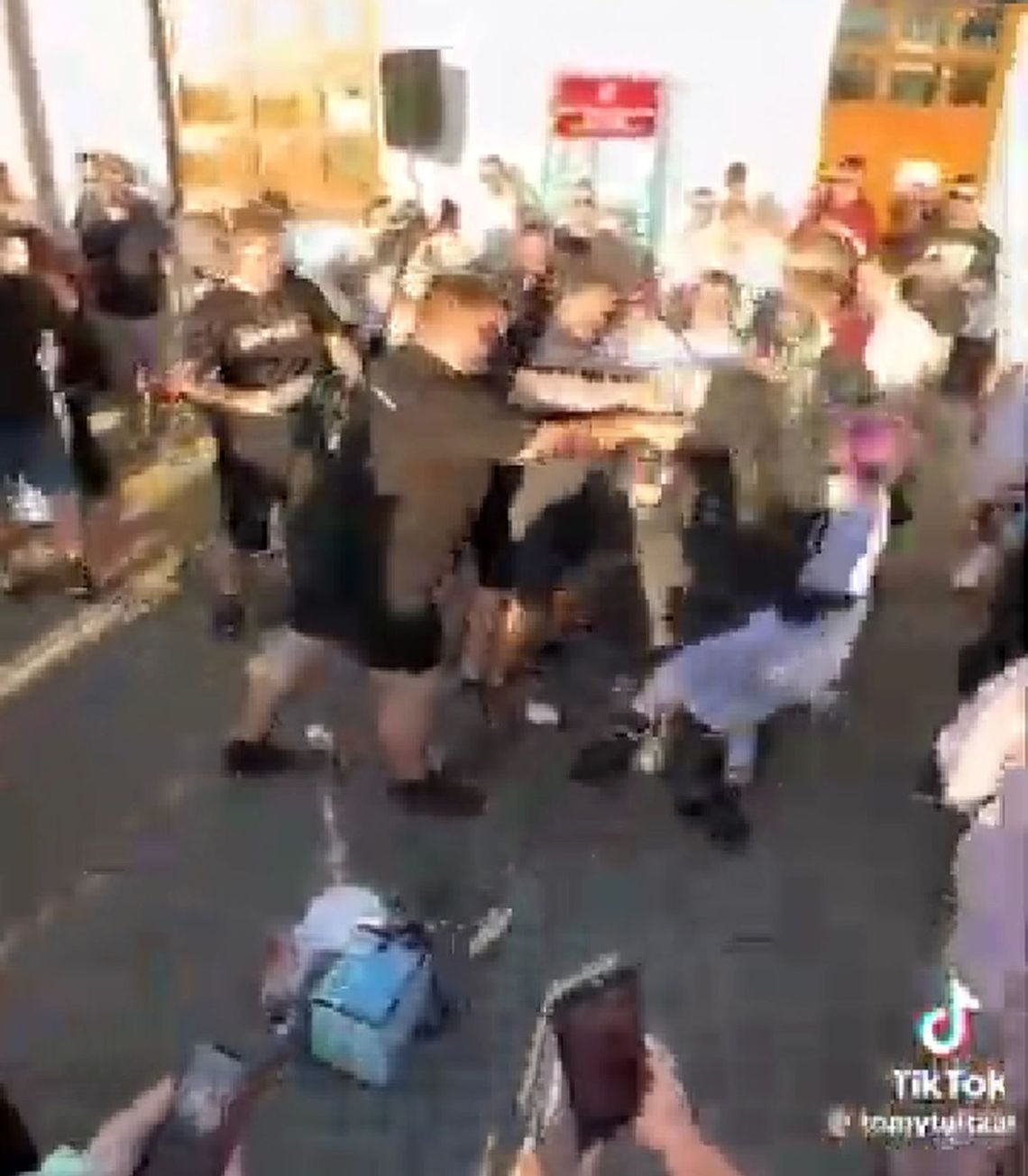 Członkowie "patrolu obywatelskiego" staną przed sądem w Gryfinie za przemoc i hipokryzję