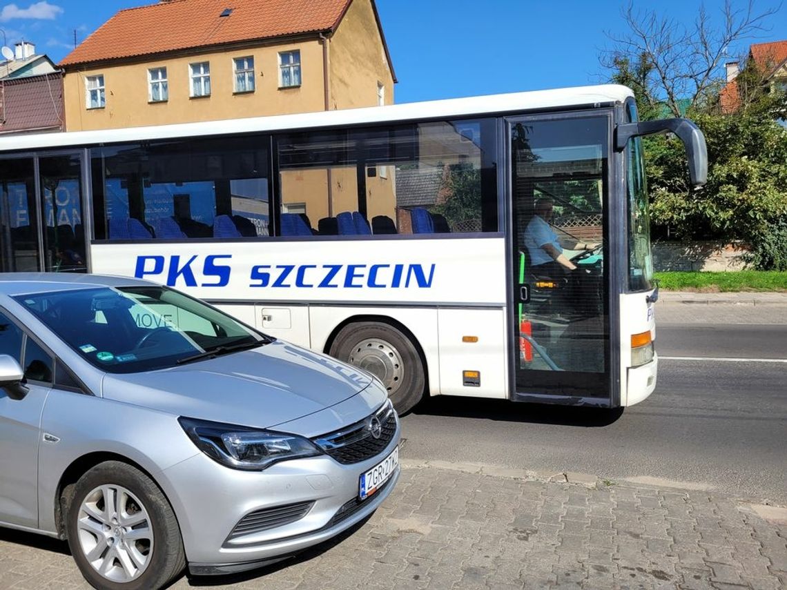 Czy władze zajmą się wreszcie stanem autobusów opłacanych przez podatników?