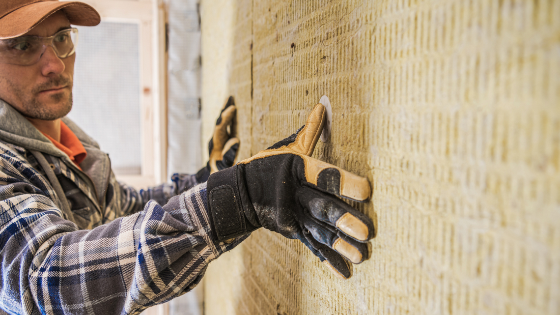 Przekręty, nadużycia i podejrzane umowy. Brudne interesy w Czystym Powietrzu