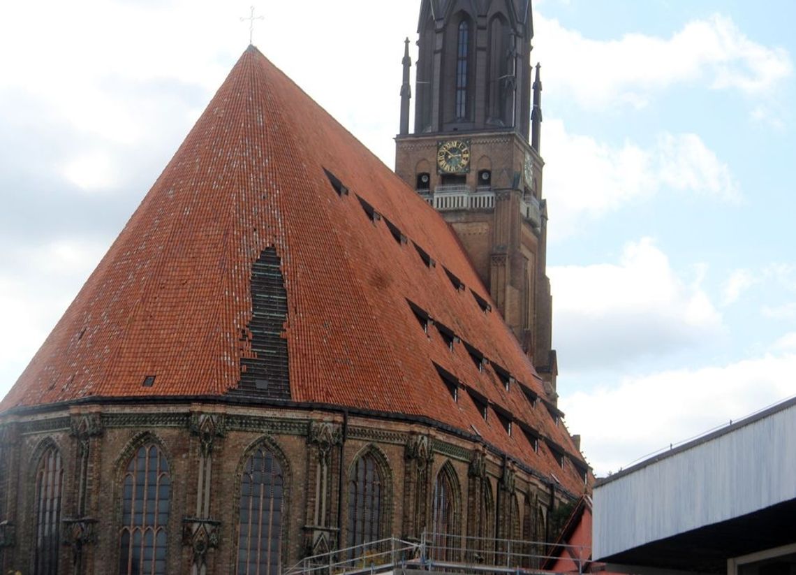 Dach kościoła dofinansuje rząd niemiecki Dach kościoła dofinansuje rząd niemiecki