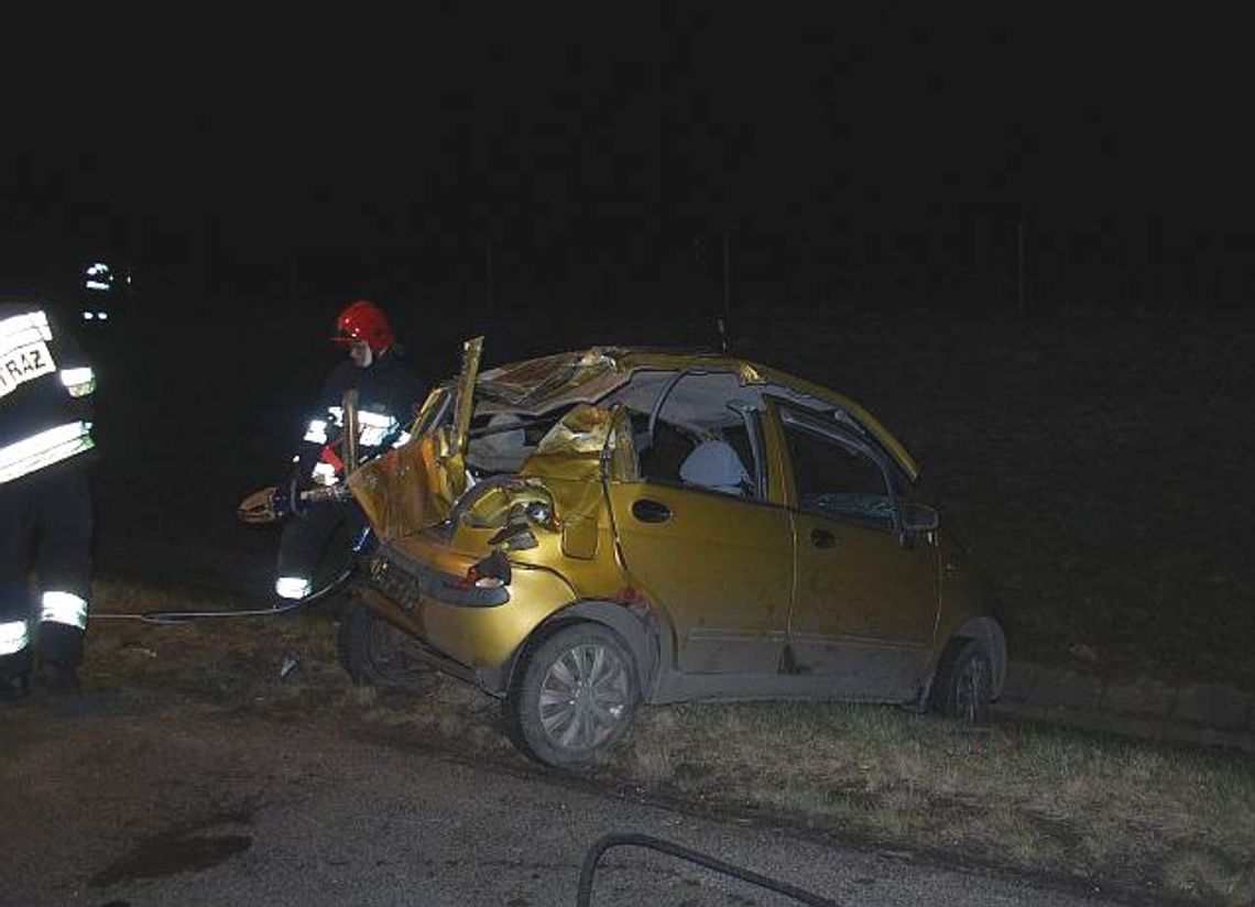Dachowały opel i matiz, a ranna trafiła do szpitala Dachowały opel i matiz, a ranna trafiła do szpitala