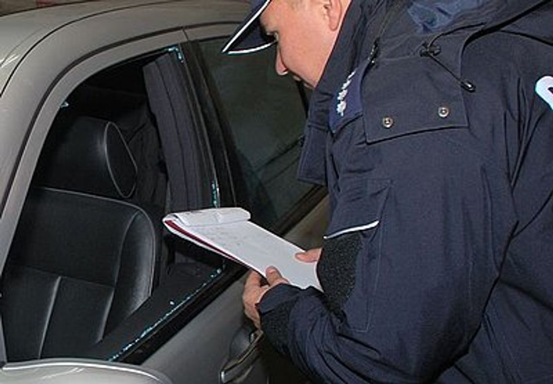 Dał sobie ukraść telefon z otwartego samochodu Dał sobie ukraść telefon z otwartego samochodu