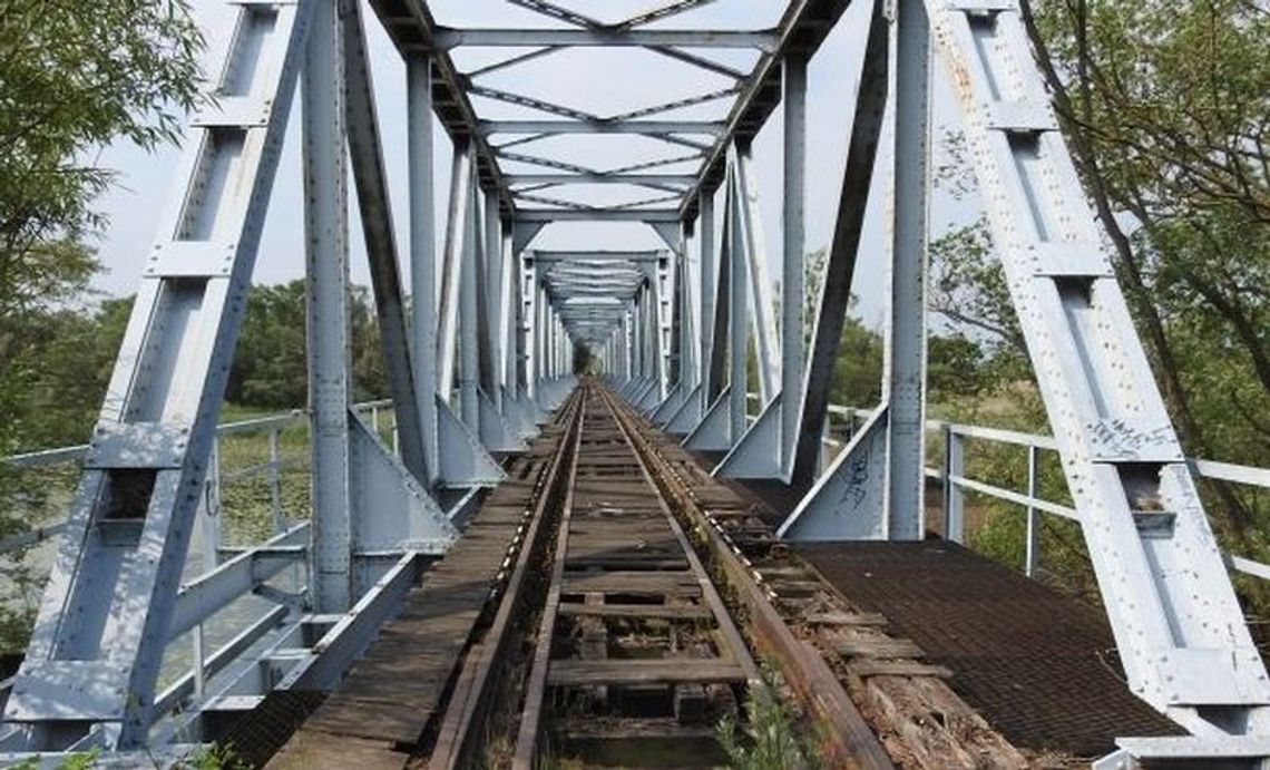 Dawny most kolejowy Siekierki – Neurüdnitz stanie się ścieżką pieszo-rowerową 