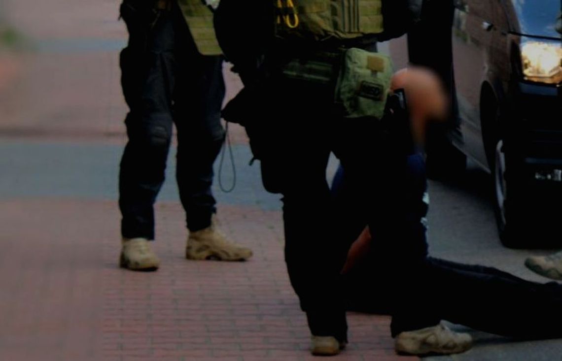 Diler schwytany wprost na gryfińskiej ulicy Diler schwytany wprost na gryfińskiej ulicy