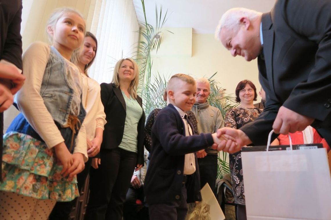 Doceniają sukcesy dzieci i młodzieży - fotorelacja Doceniają sukcesy dzieci i młodzieży - fotorelacja