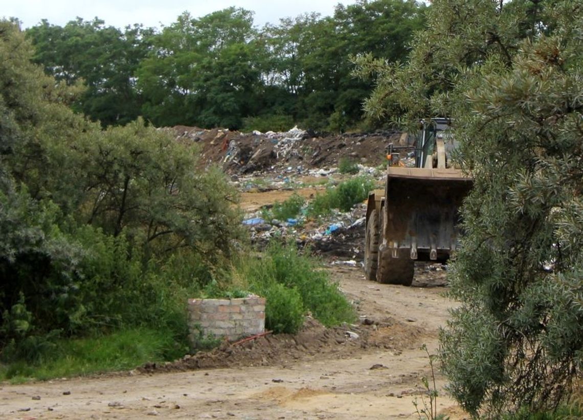 Dostarczyli przeterminowane chemikalia zamiast gruzu