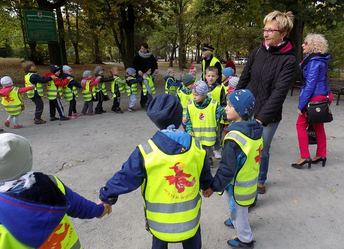 Dotrzymały słowa i podarowały piękną sówkę Dotrzymały słowa i podarowały piękną sówkę
