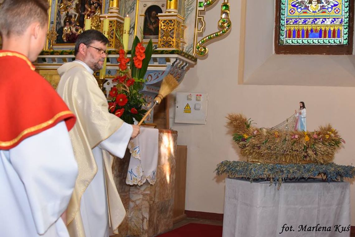 Dożynki połączyli z odpustem Dożynki połączyli z odpustem