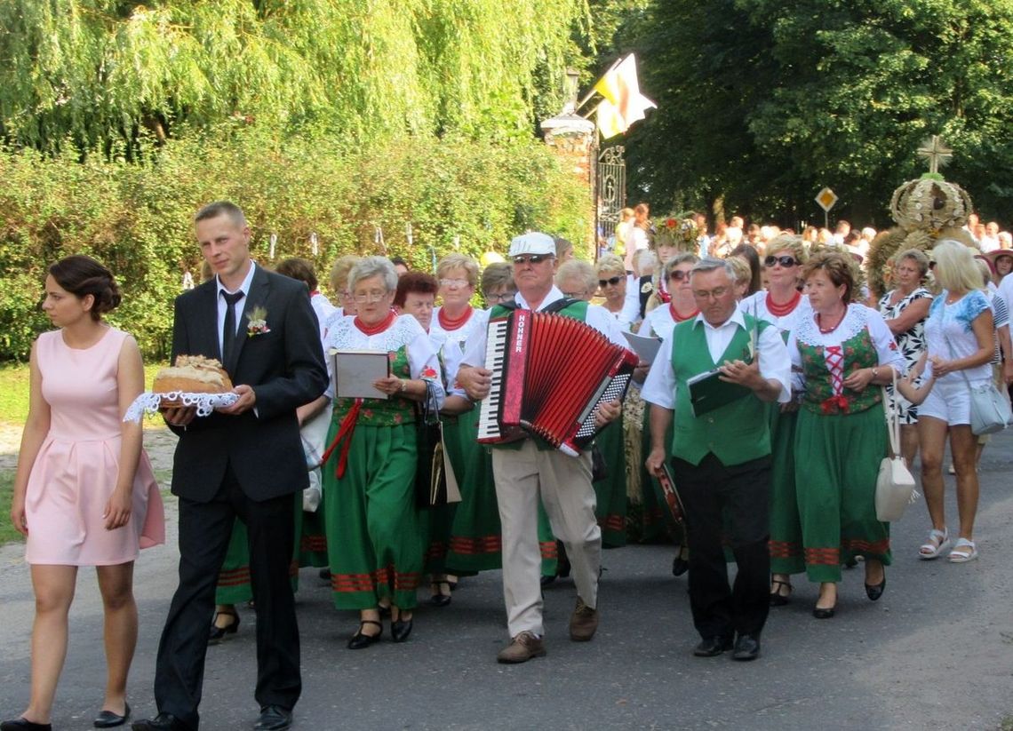 Dożynkowe pląsy w Babinku