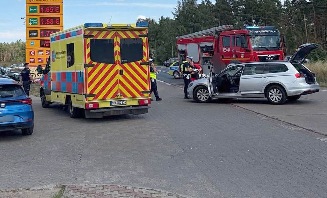 Dramat na drodze na południu powiatu gryfińskiego. Nieustąpienie pierwszeństwa doprowadziło do zderzenia Dramat na drodze na południu powiatu gryfińskiego. Nieustąpienie pierwszeństwa doprowadziło do zderzenia