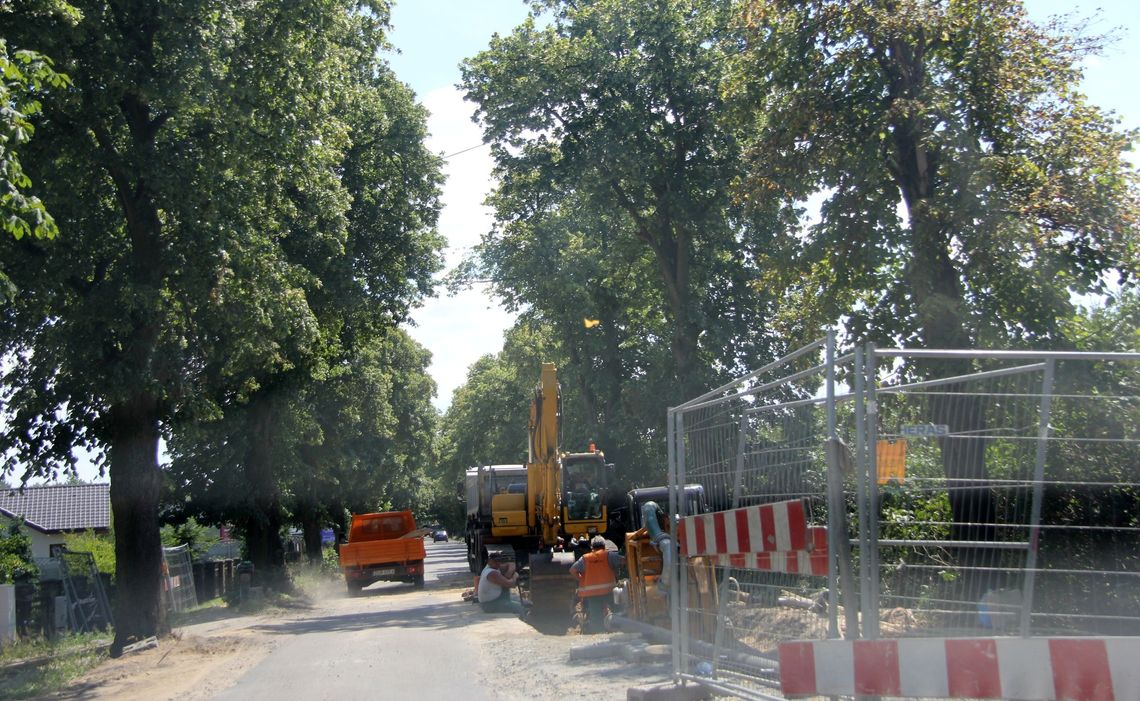 Droga jak wielki tor z przeszkodami Droga jak wielki tor z przeszkodami