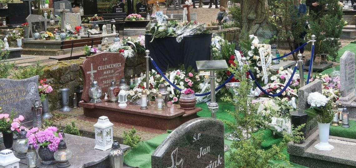 Drożej za pogrzeb i miejsce na cmentarzu. Burmistrz przygotował duże podwyżki opłat 