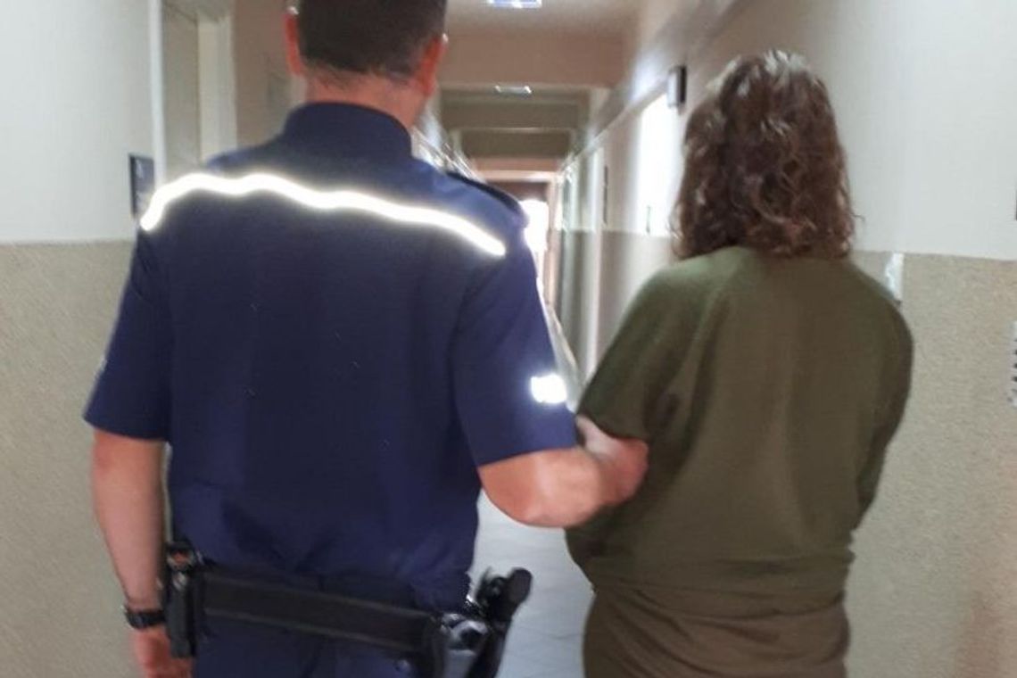 Dźgnęła starszego od siebie mężczyznę nożem. Grozi jej dożywocie Dźgnęła starszego od siebie mężczyznę nożem. Grozi jej dożywocie