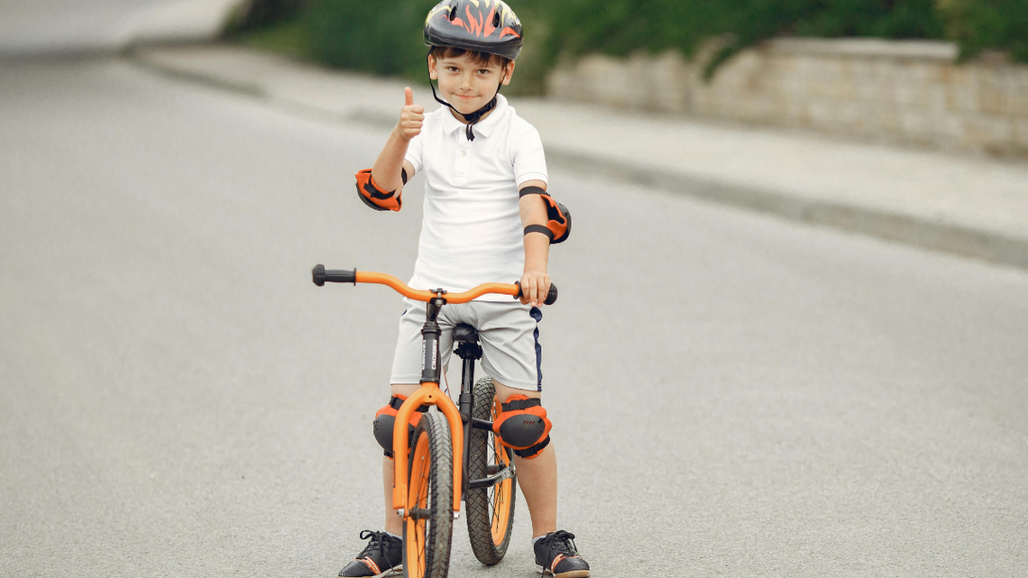 Dziecko na ścieżce rowerowej musi być bezpieczne. Nieznajomość oprawa to też słone mandaty