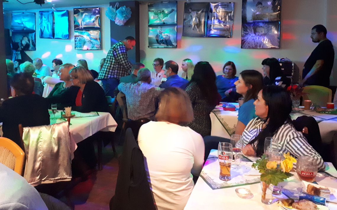 Dziękujemy licznie przybyłym gościom, artystom i przyjaciołom Dziękujemy licznie przybyłym gościom, artystom i przyjaciołom