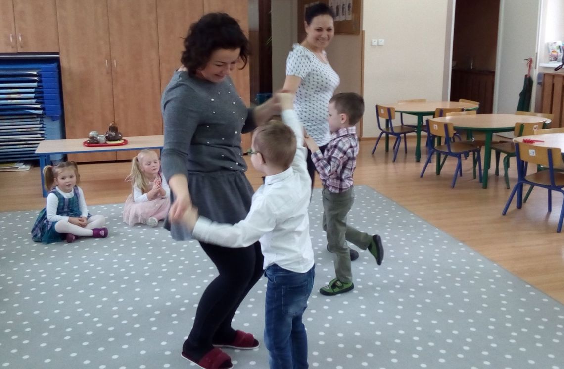 Dzień Kobiet na wesoło