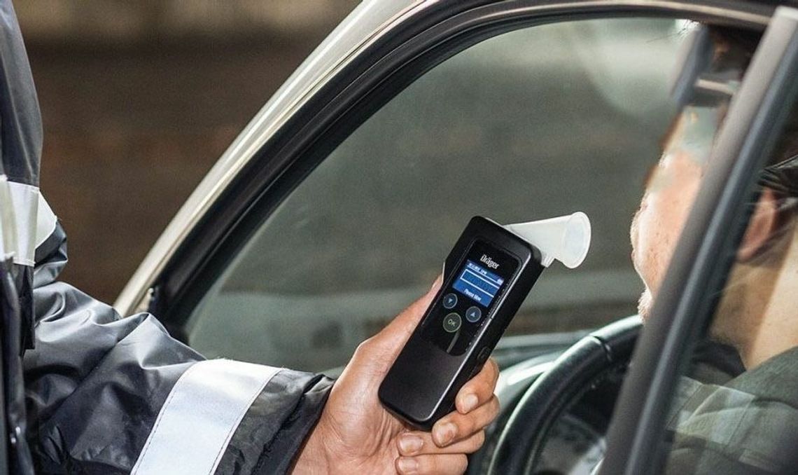 Dzień wcześniej brał amfetaminę i palił marihuanę. Po jakim czasie narkotest wykryje narkotyki? Dzień wcześniej brał amfetaminę i palił marihuanę. Po jakim czasie narkotest wykryje narkotyki?