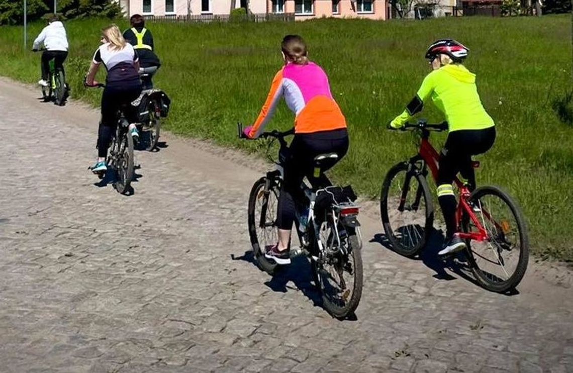 Dziewieć punktów na rowerowej trasie Dziewieć punktów na rowerowej trasie