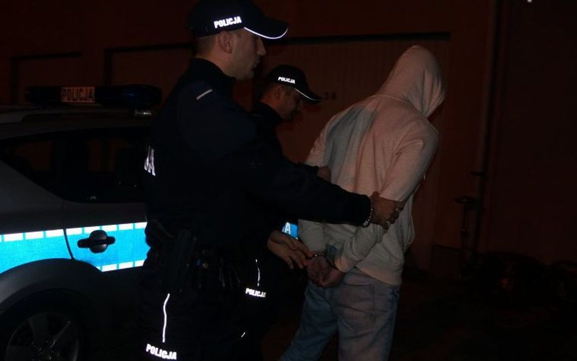 Dziś nad ranem wpadł z narkotykami Dziś nad ranem wpadł z narkotykami