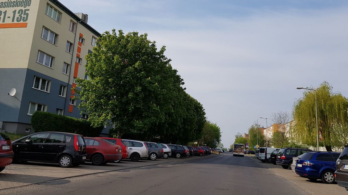 Dziś podpisali umowę w sprawie remontu ulicy powiatowej w Gryfinie