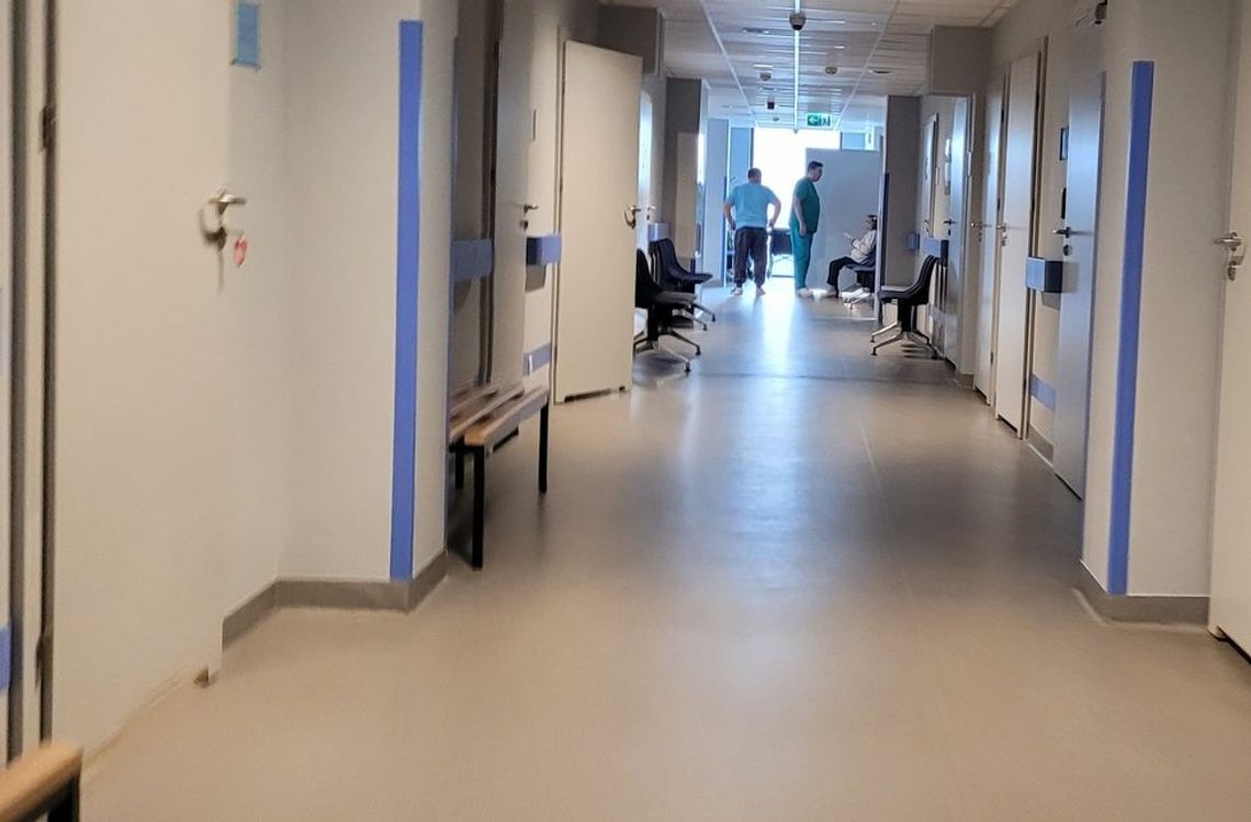 Półtorej godziny czekała na izbie przyjęć - pisze czytelnik