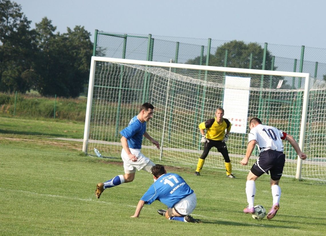 Echa stadionów. Energetyk wygrywa