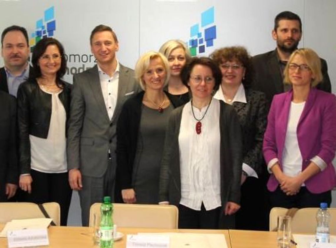 Elżbieta Adrabińska w radzie przy marszałku Elżbieta Adrabińska w radzie przy marszałku