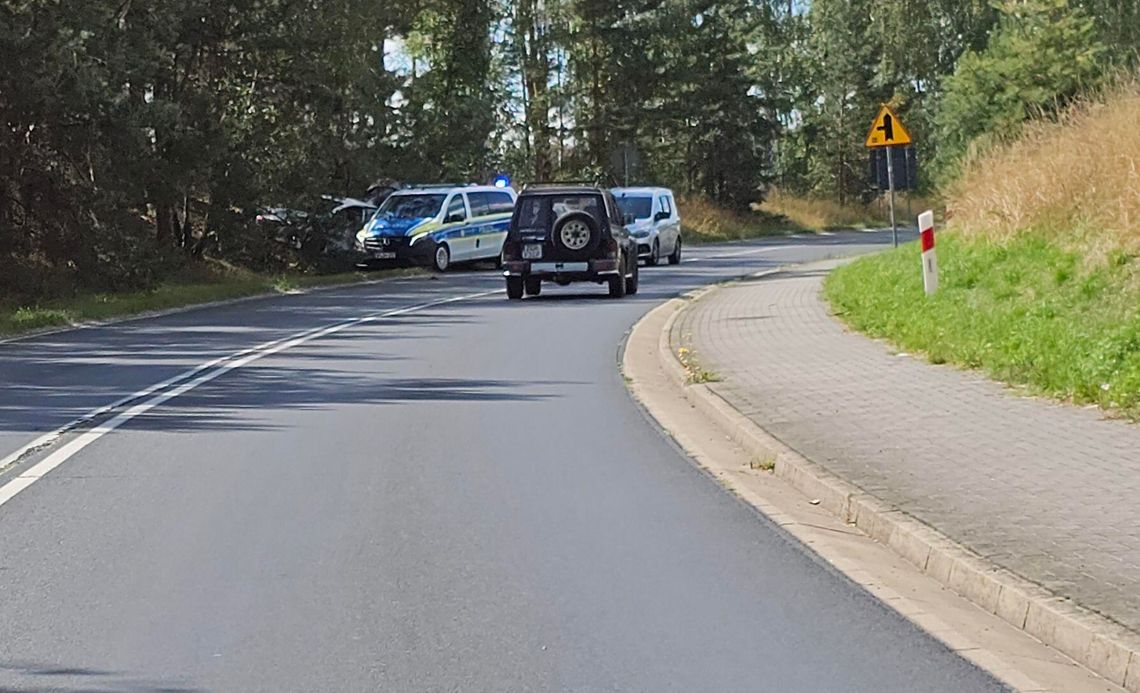 Finał spektakularnego pościgu na granicy. Za kierownicą skradzionego auta siedział poszukiwany listem gończym Finał spektakularnego pościgu na granicy. Za kierownicą skradzionego auta siedział poszukiwany listem gończym