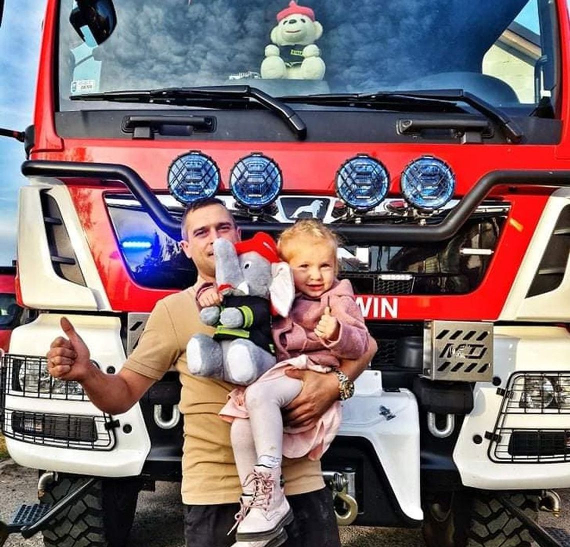 Fireman - nazwę dla strażackiego wozu wymyśliła Marcelinka i wygrała konkurs Fireman - nazwę dla strażackiego wozu wymyśliła Marcelinka i wygrała konkurs