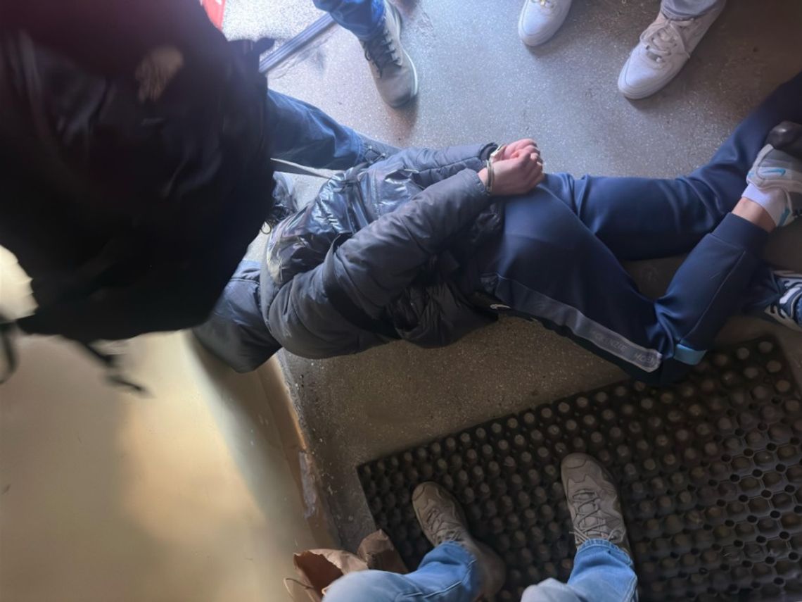 Udawali policjantów. Jeden z członków gangu miał 14 lat