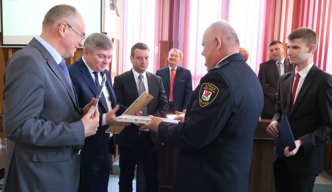 Gang spod Biedronki? Gang spod Biedronki?