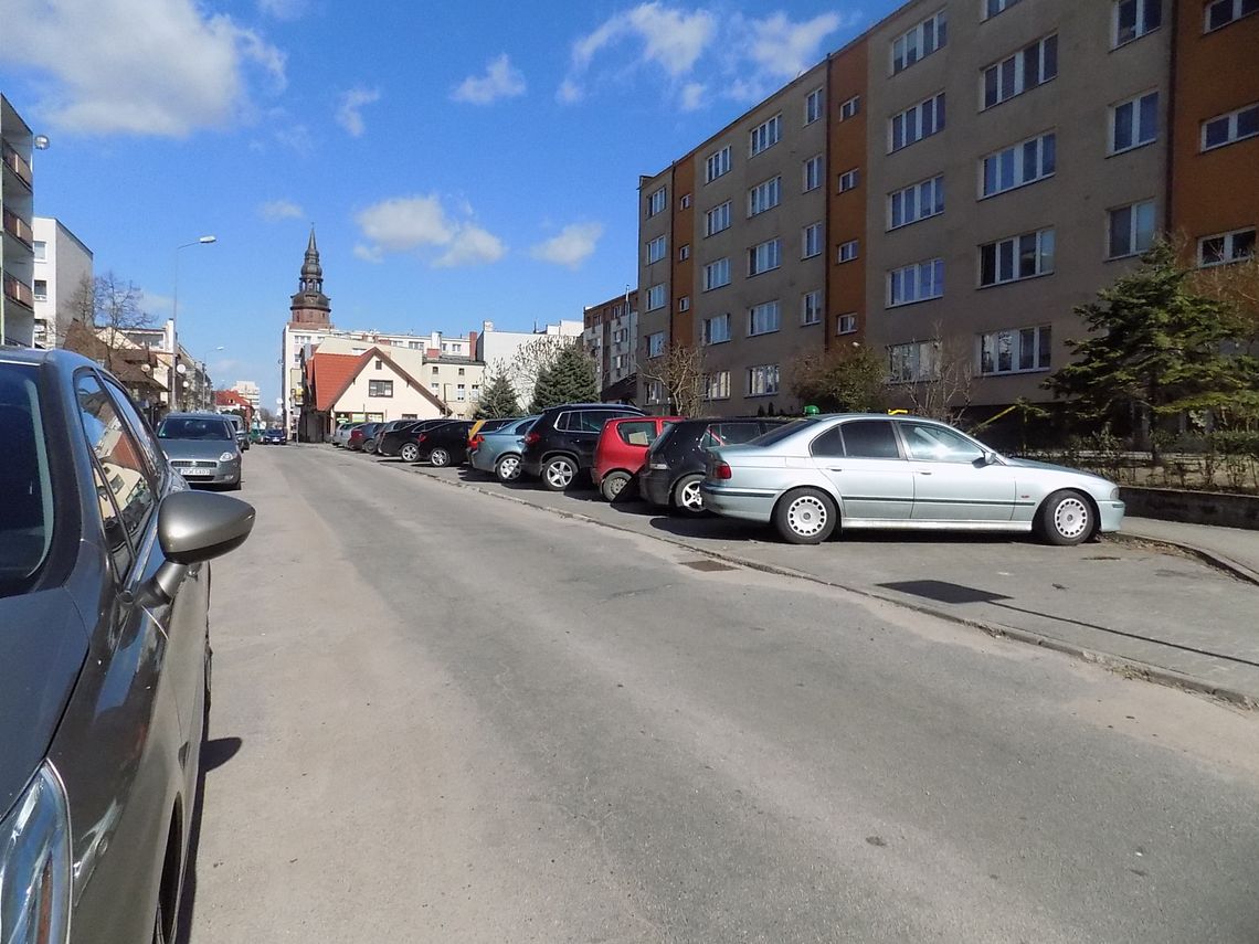 Gdzie tu zaparkować? Gdzie tu zaparkować?