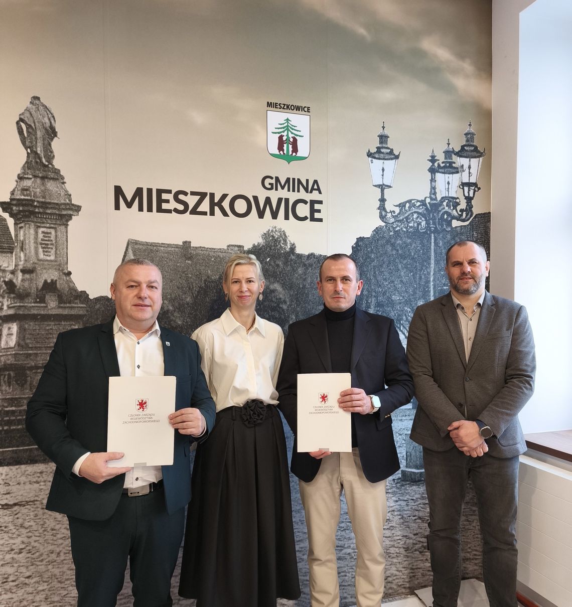 Germania w urzędzie. Historia czy wpadka promocyjna?