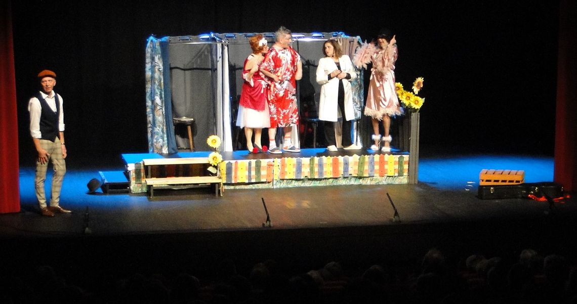 Gliptykos triumfuje w wojewódzkim konkursie teatralnym [ZDJĘCIA]