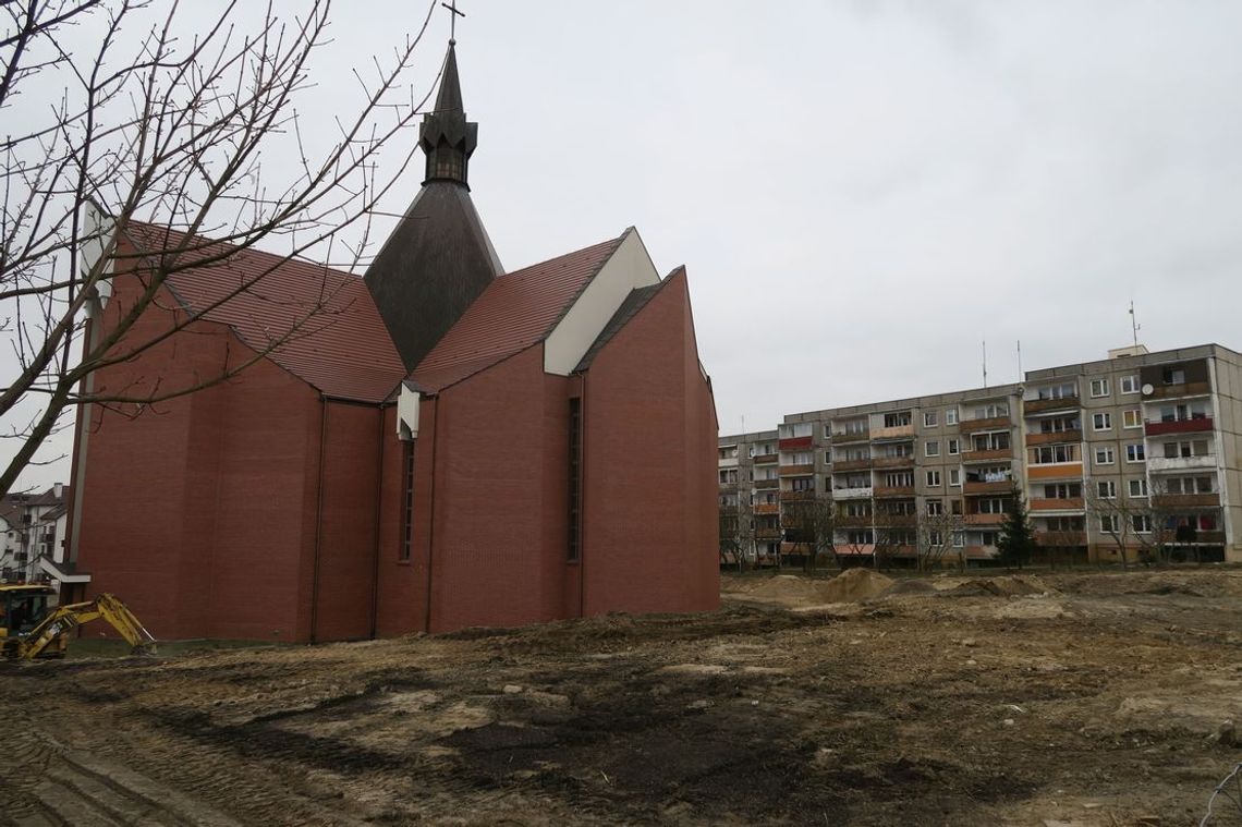 Gmina chce rozmawiać z księdzem odnośnie parkingu i ma plany nowego rozwiązania