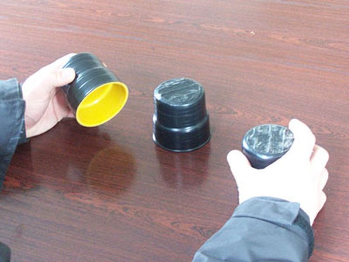 Gra w trzy kubki - tak oszukują Gra w trzy kubki - tak oszukują