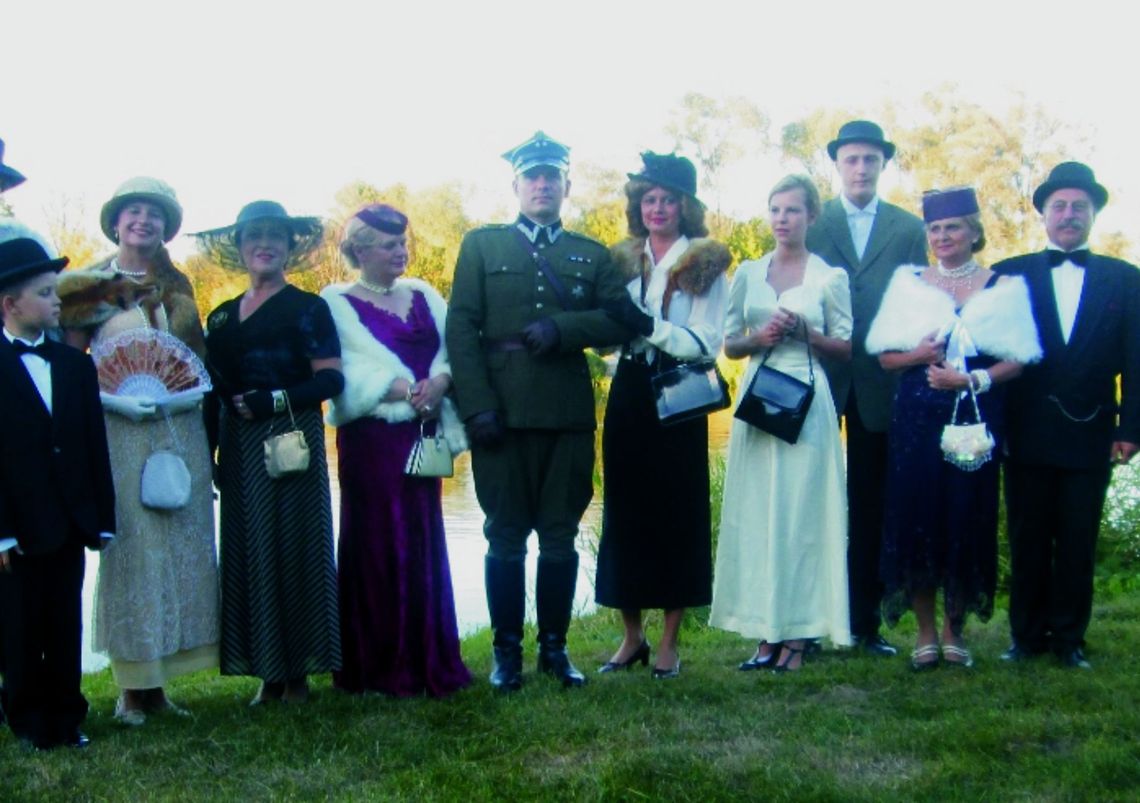 Gratka dla rekonstruktorów oraz fanów piosenek Edith Piaf Gratka dla rekonstruktorów oraz fanów piosenek Edith Piaf