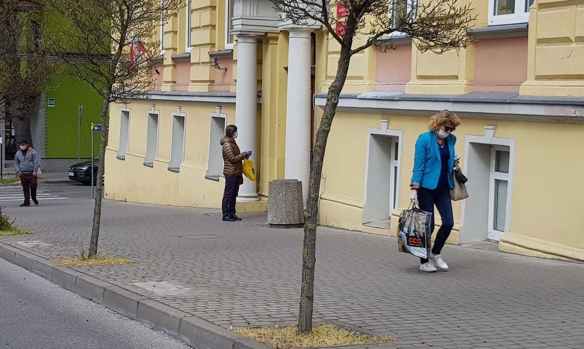 Gryfino w erze maseczek. Pierwszy taki dzień i już inaczej [FOTO]