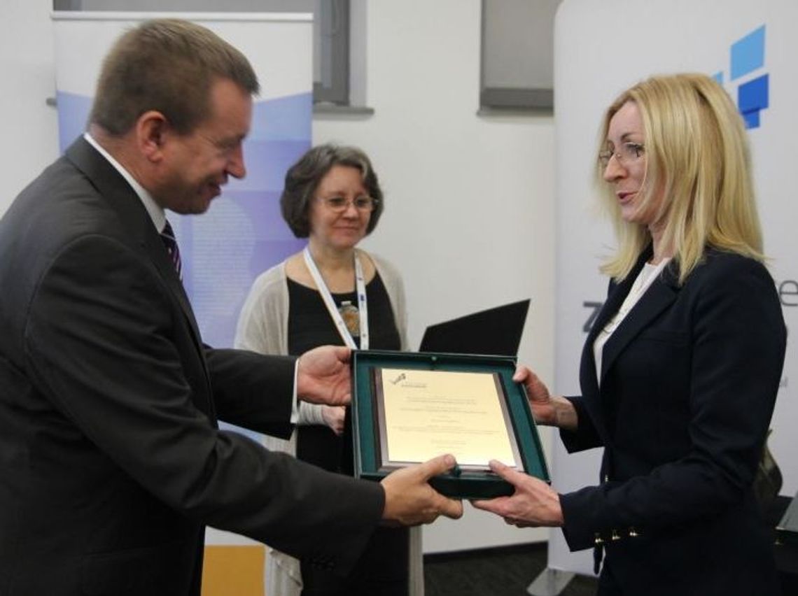 Gryfino wśród liderów ekonomii społecznej. Nagroda dla obecnych i poprzednich władz Gryfino wśród liderów ekonomii społecznej. Nagroda dla obecnych i poprzednich władz