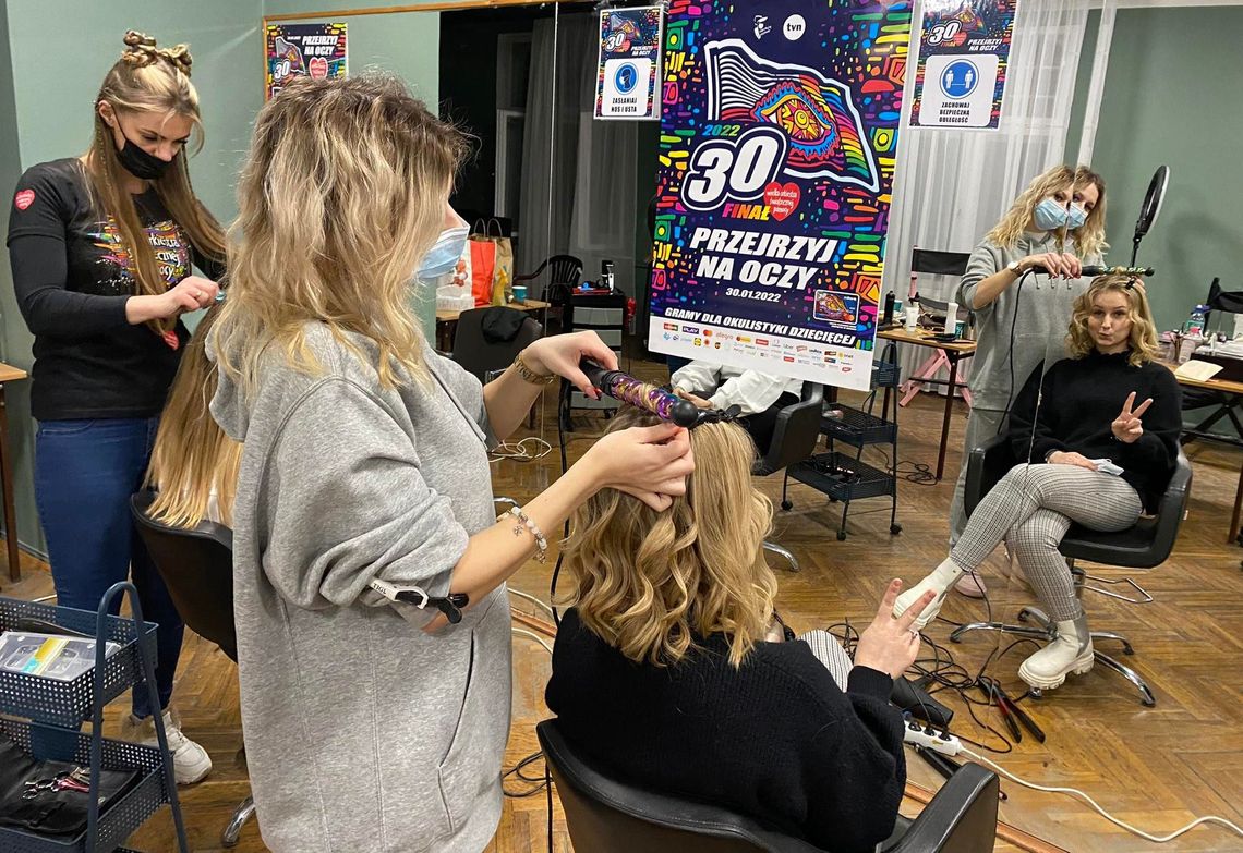 Gryfińskie fryzjerki połączyły siły podczas 30. Finału WOŚP [DUŻO ZDJĘĆ]