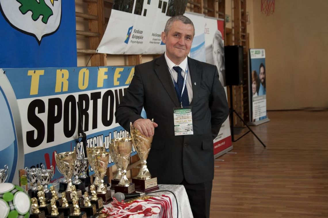 Gryfińskie szachy docenione! Krzysztof Rudnicki uhonorowany Złotą Odznaką Gryfińskie szachy docenione! Krzysztof Rudnicki uhonorowany Złotą Odznaką