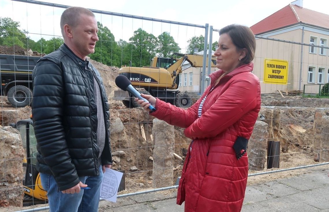 Hala w miejscu starych kamienic. TVP3 w Gryfinie