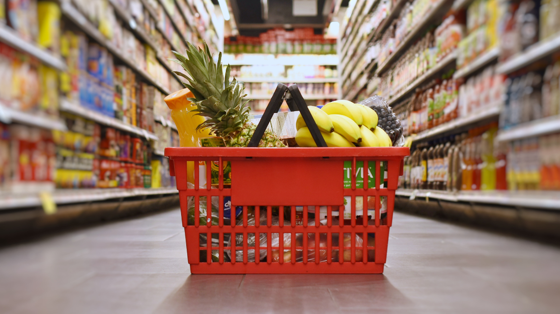 Pracownicy Dino, Biedronki, czy Rossmanna domagają się podwyżek. Decyzje jednej firmy wpłyną na cały handel? Pracownicy Dino, Biedronki, czy Rossmanna domagają się podwyżek. Decyzje jednej firmy wpłyną na cały handel?